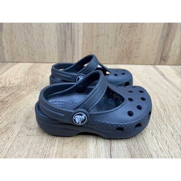 Crocs Classic Kid's US 1 Clogs Black Ankle Strap Round Toe Comfort Slip On Shoes - Picture 2 of 16